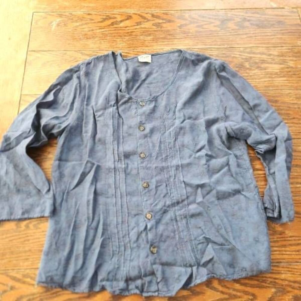 Vintage CP Shades light blue embroidered rayon blouse sz Medium